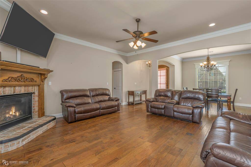 411 Antietam Drive, Bossier City, LA 71112