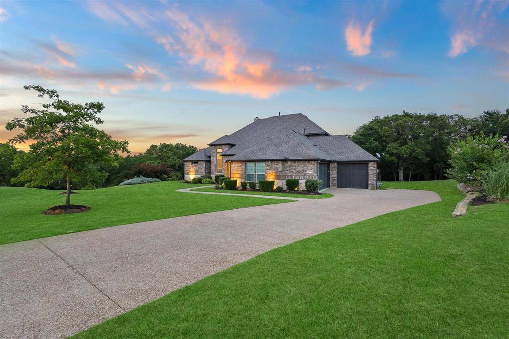 1090 Stone Trail Lane, Cross Roads, TX 76227