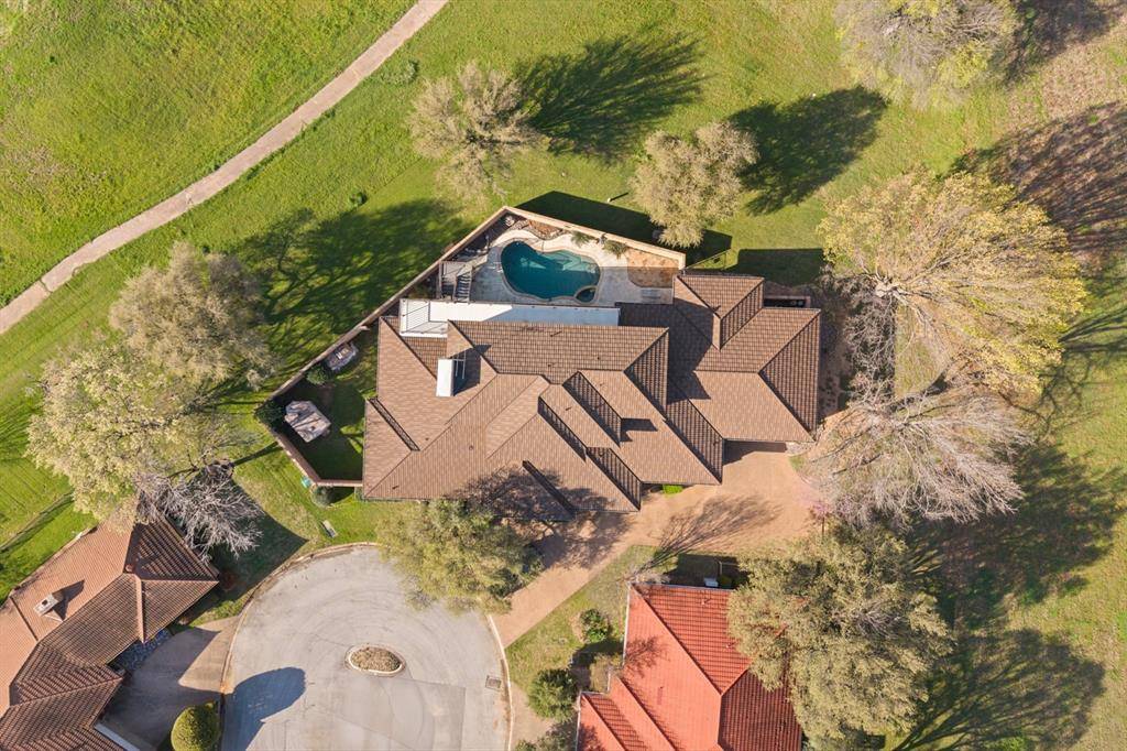 848 S Havenwood Lane, Fort Worth, TX 76112