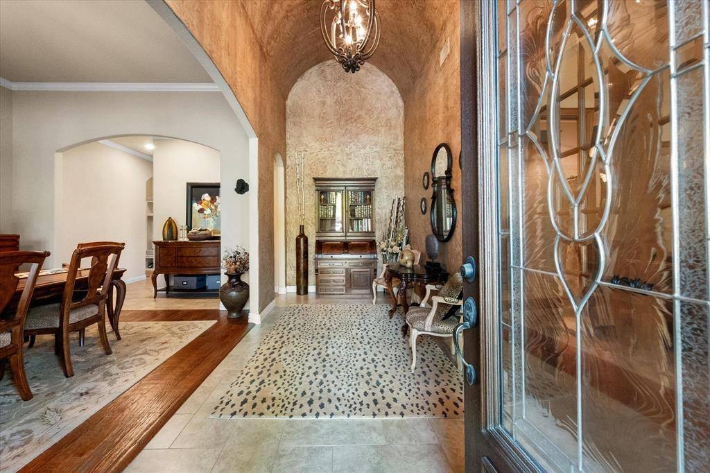 1103 Mckenzie Drive, Mansfield, TX 76063