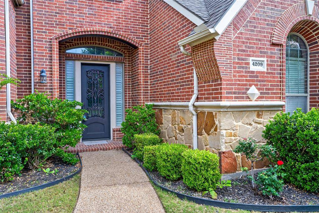 4209 Crestview Lane, Mansfield, TX 76063