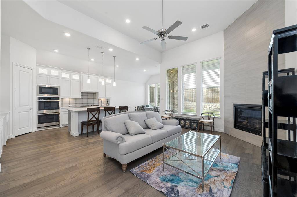 8227 Vitex Avenue, Dallas, TX 75252