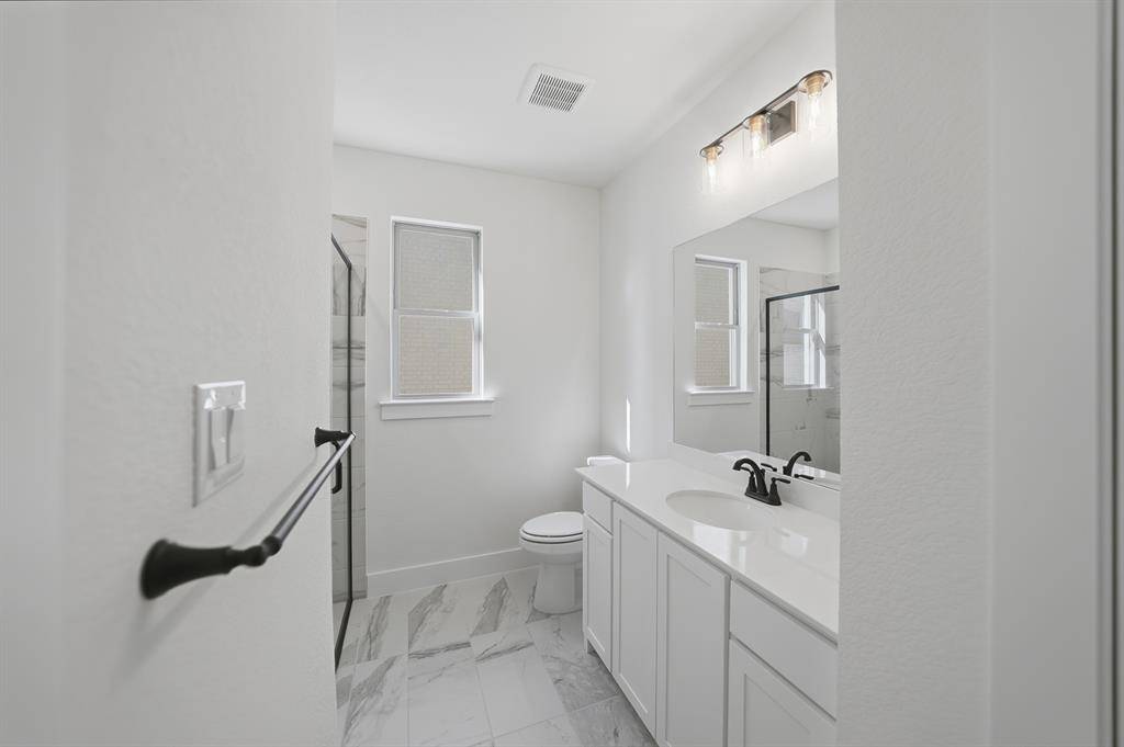 6028 Foxwheel Way, Fort Worth, TX 76123