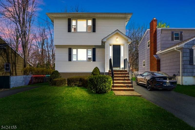 425 Midland Ave, Pompton Lakes Boro, NJ 07442