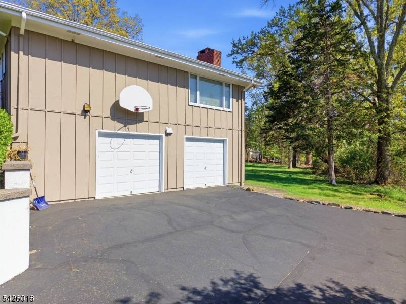 20 Copper Hill Rd, Bridgewater Twp., NJ 08807