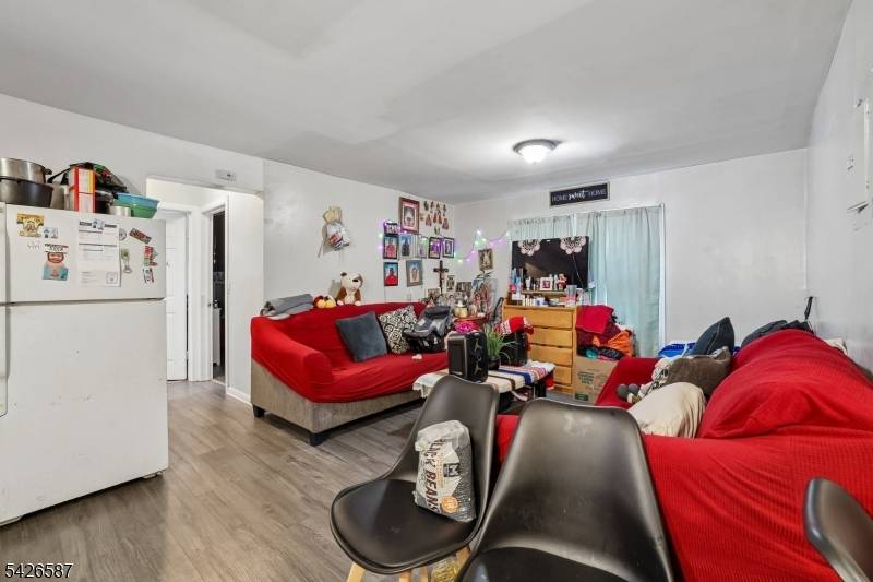 219 Seaman St, New Brunswick City, NJ 08901