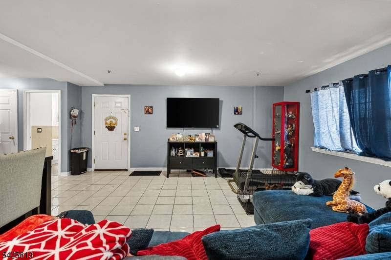 25-27 Norfolk St, Newark City, NJ 07103