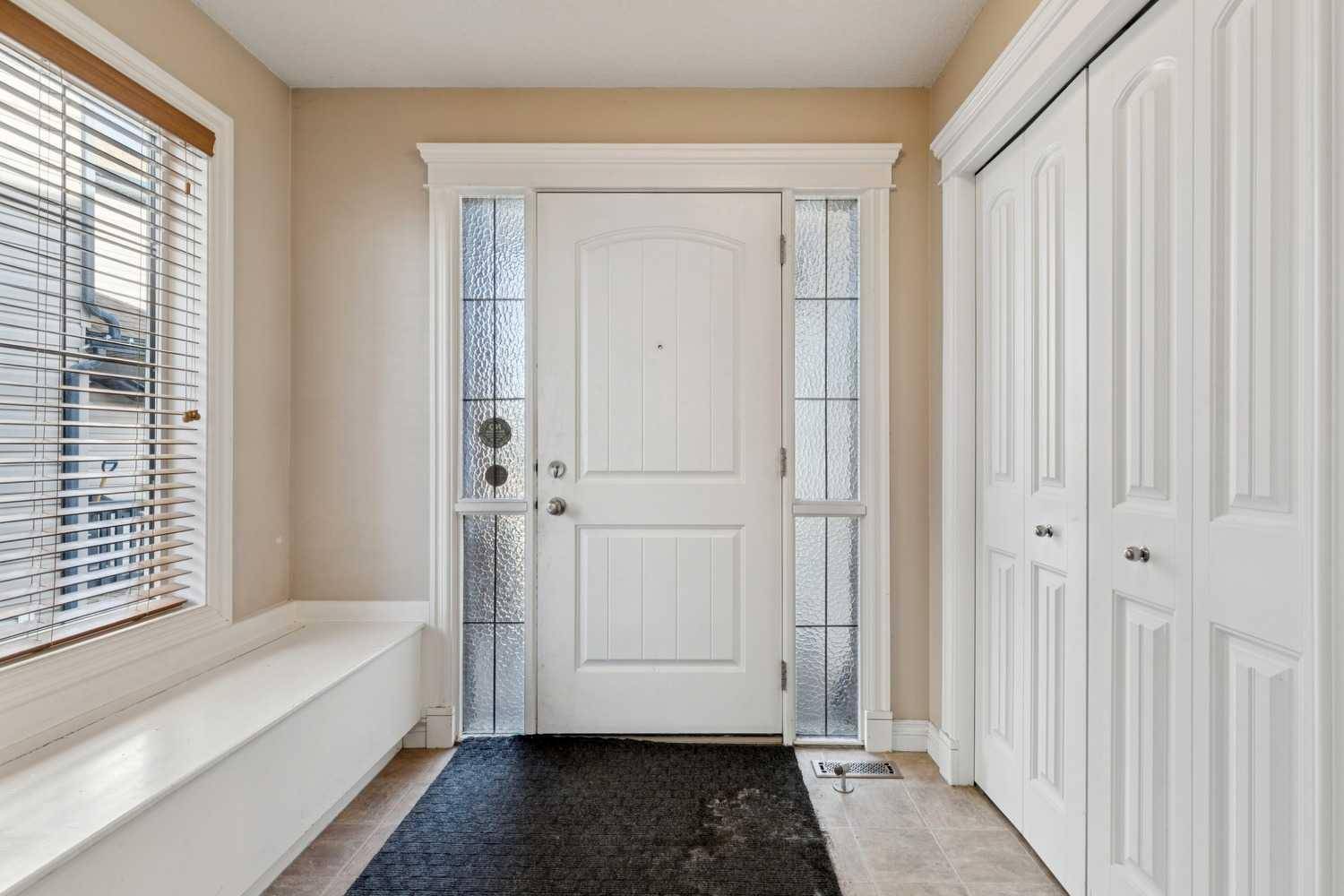 184 Cimarron Park CIR, Okotoks, AB T1S 2H5