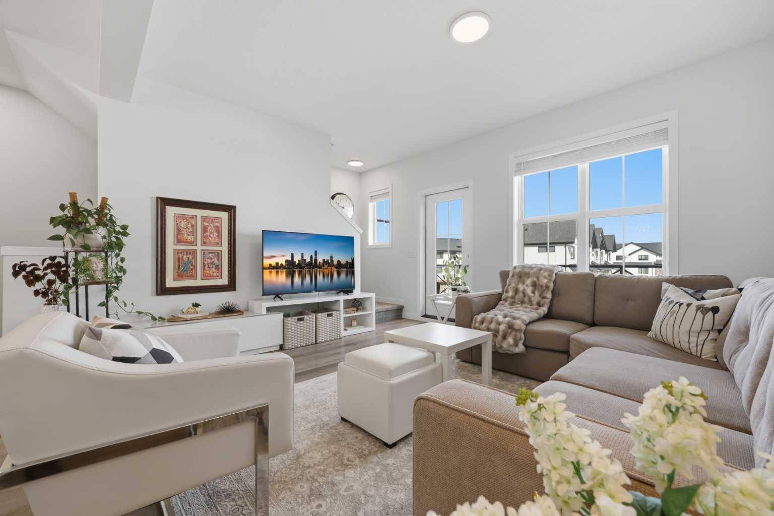 340 Ambleton ST NW #111, Calgary, AB T3P 2H5