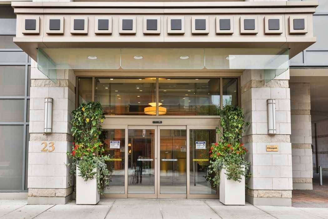 23 Glebe RD W #709, Toronto C03, ON M5P 0A1