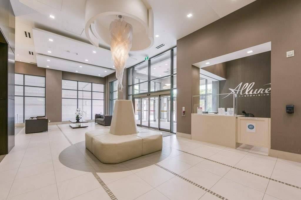 23 Glebe RD W #709, Toronto C03, ON M5P 0A1