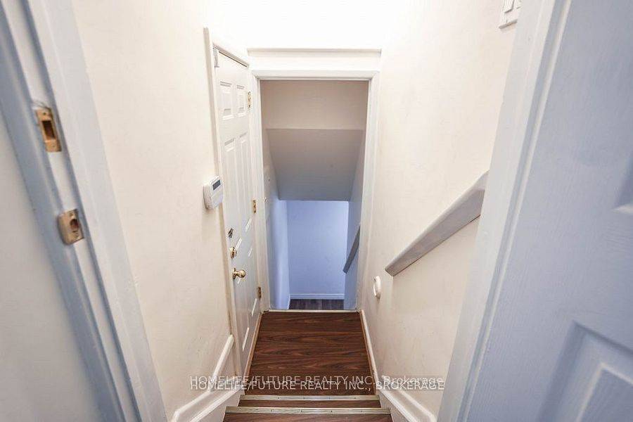 48 Farmcrest DR #BSMT, Toronto E05, ON M1T 1B9