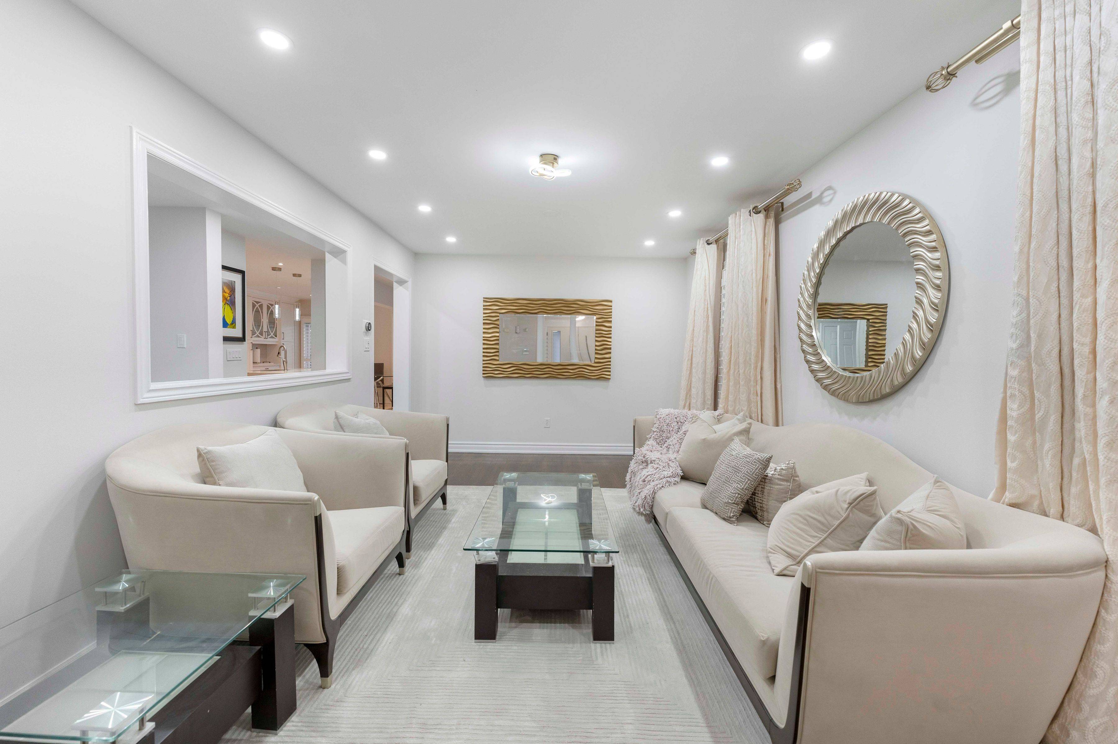 17 Nieuwendyk ST, Whitby, ON L1P 1W5