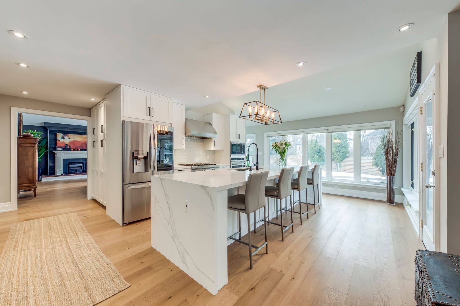 204 Walkers Line, Burlington, ON L7N 2C3