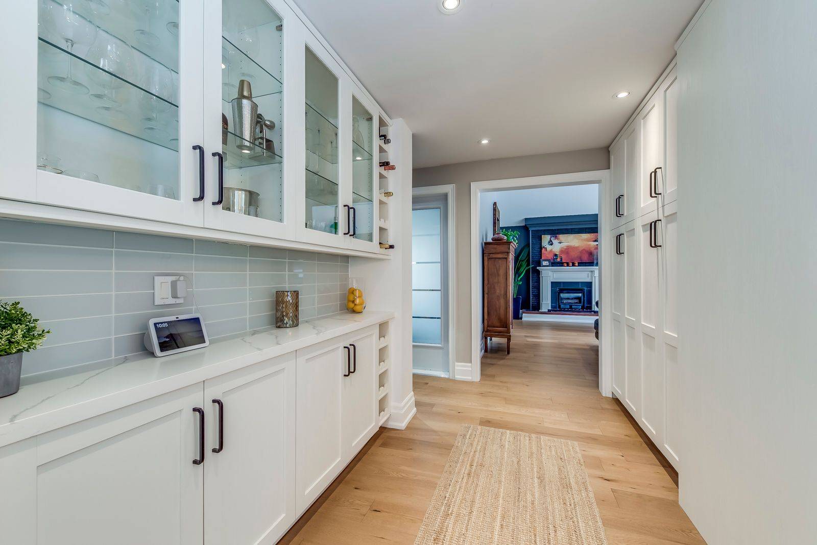 204 Walkers Line, Burlington, ON L7N 2C3