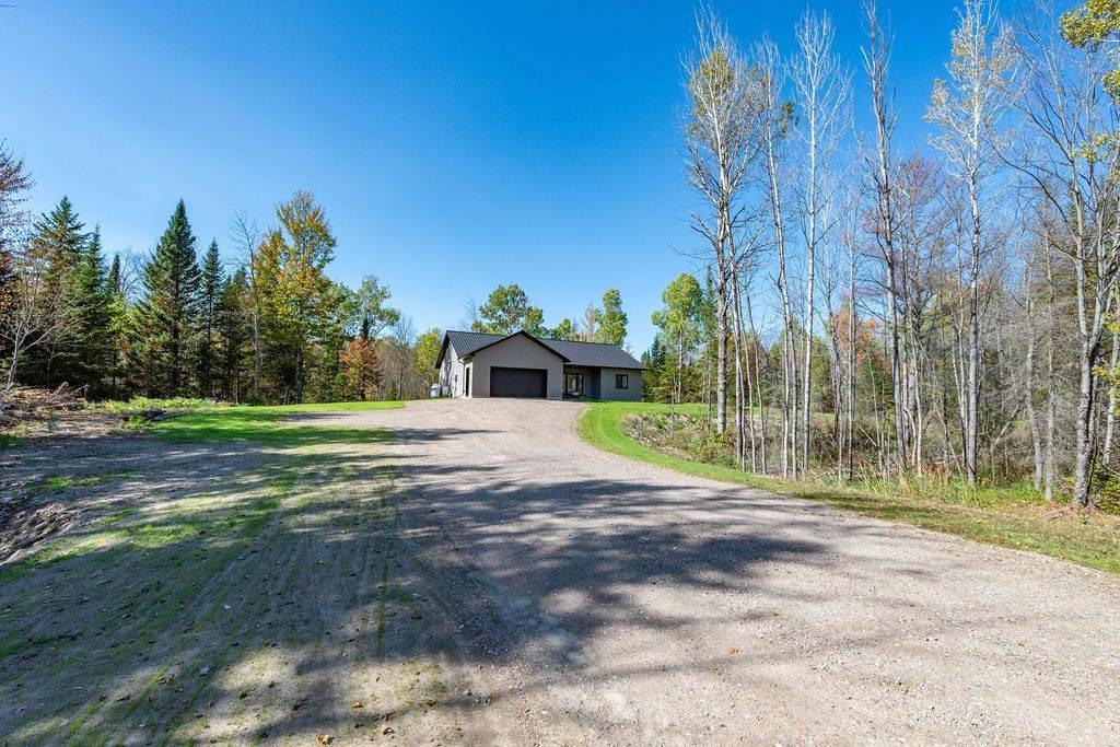 2394A Hwy 132 HWY, Admaston/bromley, ON K7V 3Z7