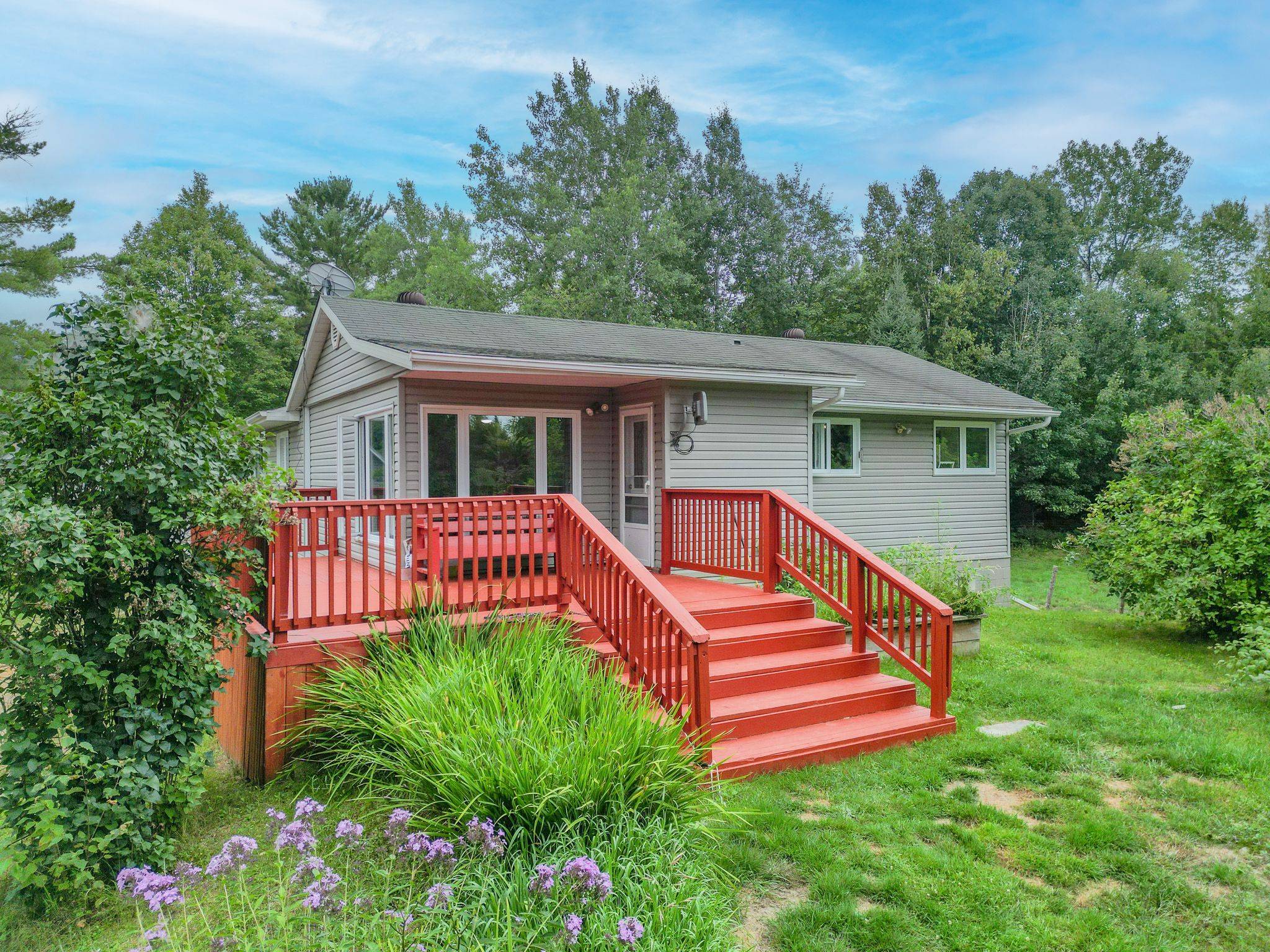 525 Maple RD, Bonfield, ON P0H 1E0