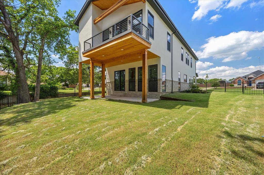 2811 Rodeo Drive, Quinlan, TX 75474