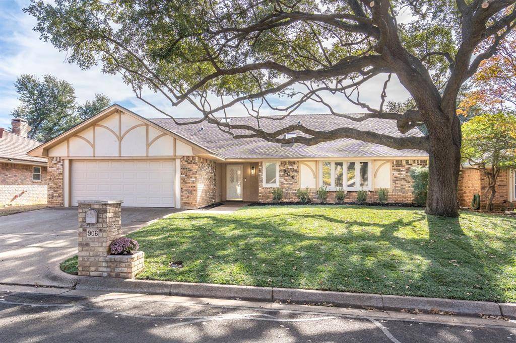 906 Purdue Drive, Arlington, TX 76012