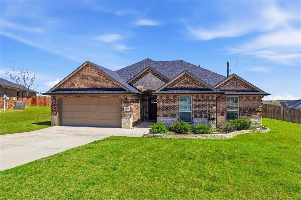 4101 Windmill Court, Sanger, TX 76266