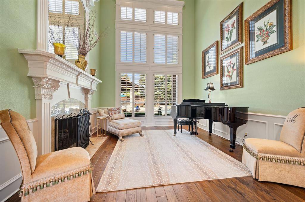 2308 Hawthorne Avenue, Colleyville, TX 76034