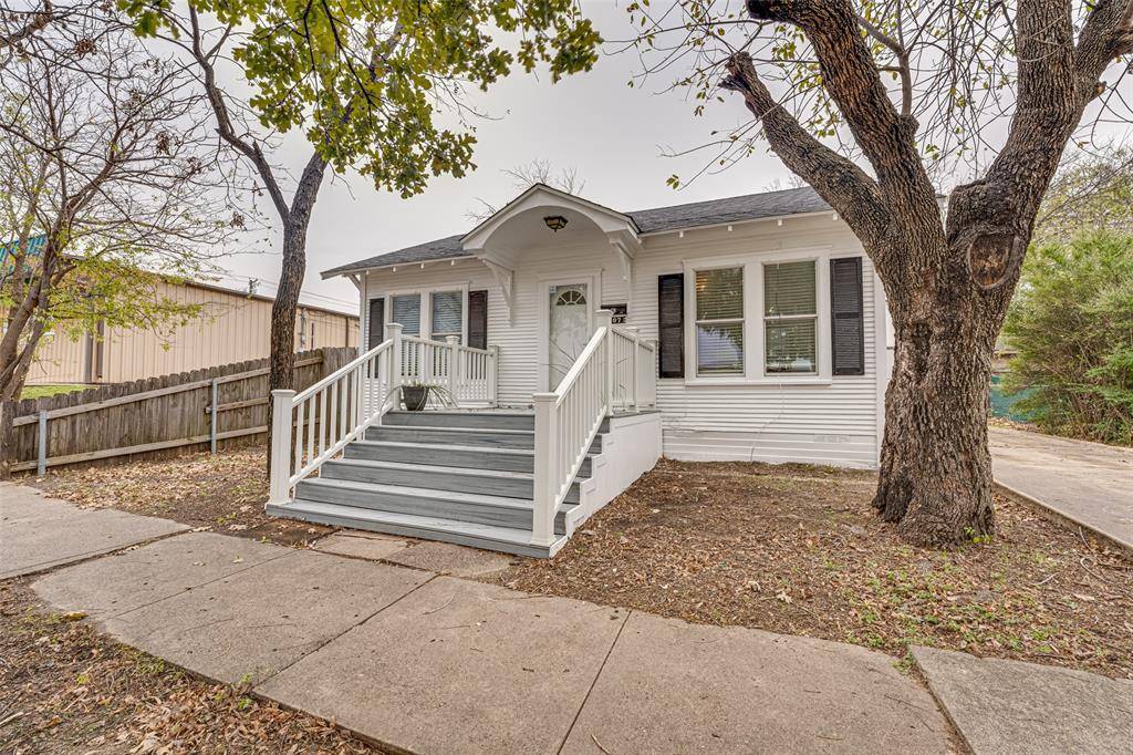 107 N Shawnee Street, Ennis, TX 75119