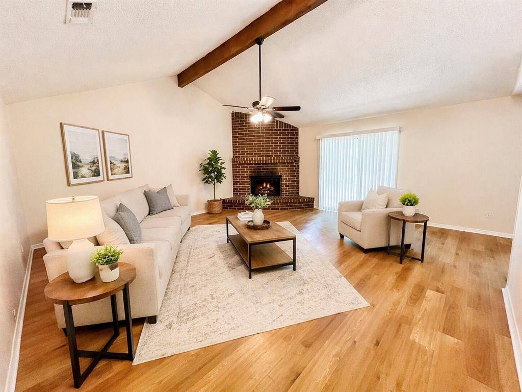 5701 Willow Elm Drive, Arlington, TX 76017