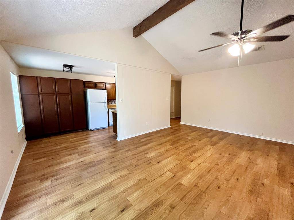 5701 Willow Elm Drive, Arlington, TX 76017