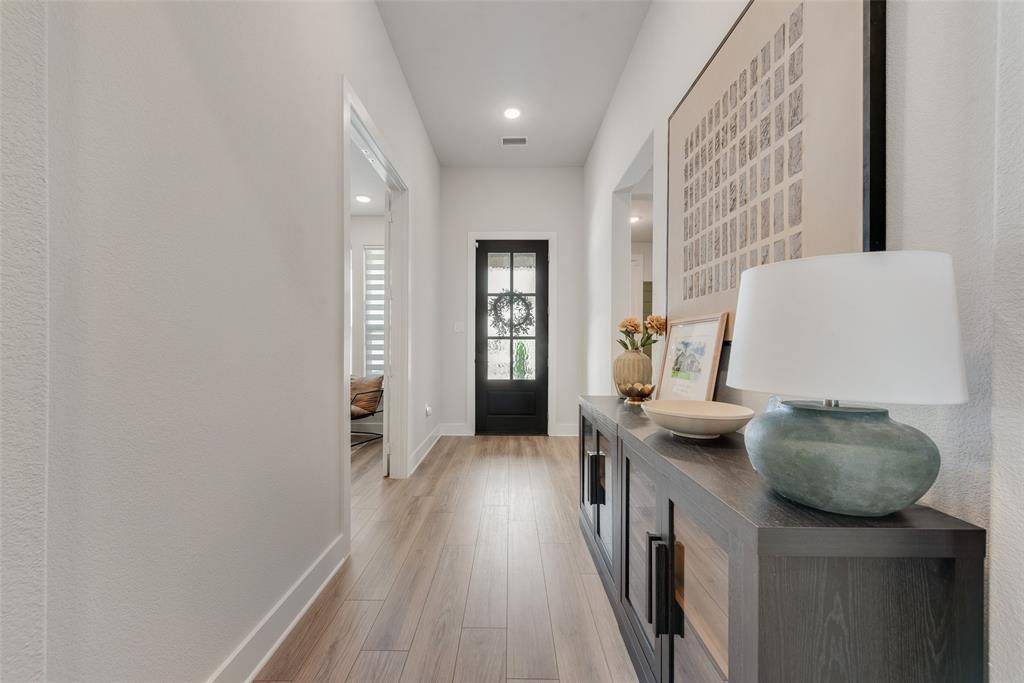 2701 Bluewood Lane, Mansfield, TX 76063