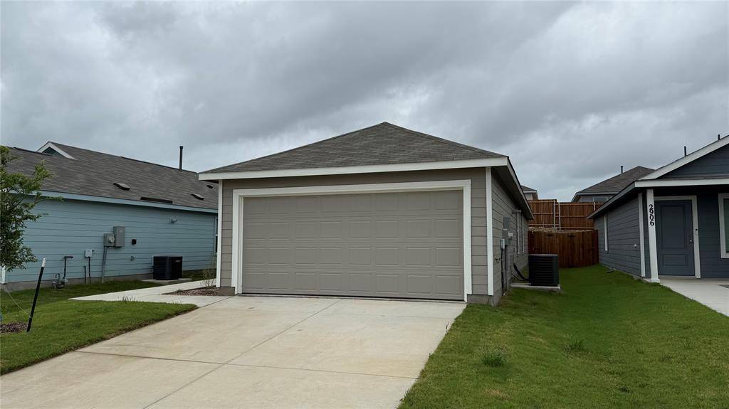 2908 Hearts Trail, Crandall, TX 75114