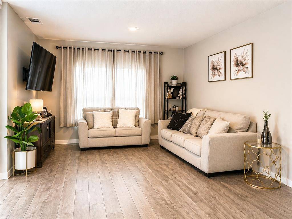 1505 Hulen Park Trail, Alvarado, TX 76009