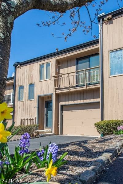 313 Stephanie Dr, North Caldwell Boro, NJ 07006