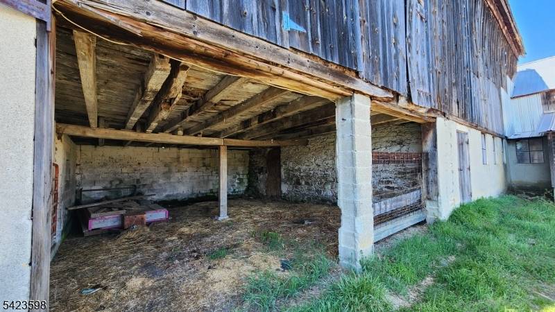 47 Snover Rd, Lafayette Twp., NJ 07848