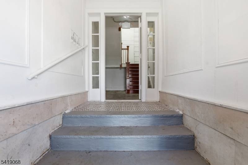 124 Paine Ave, Irvington Twp., NJ 07111