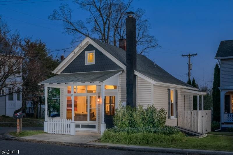 15 Main St, Clinton Twp., NJ 08801