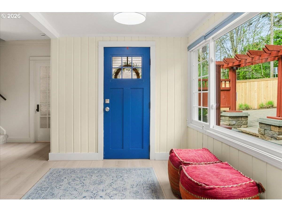 6610 SW CANYON LN, Portland, OR 97225