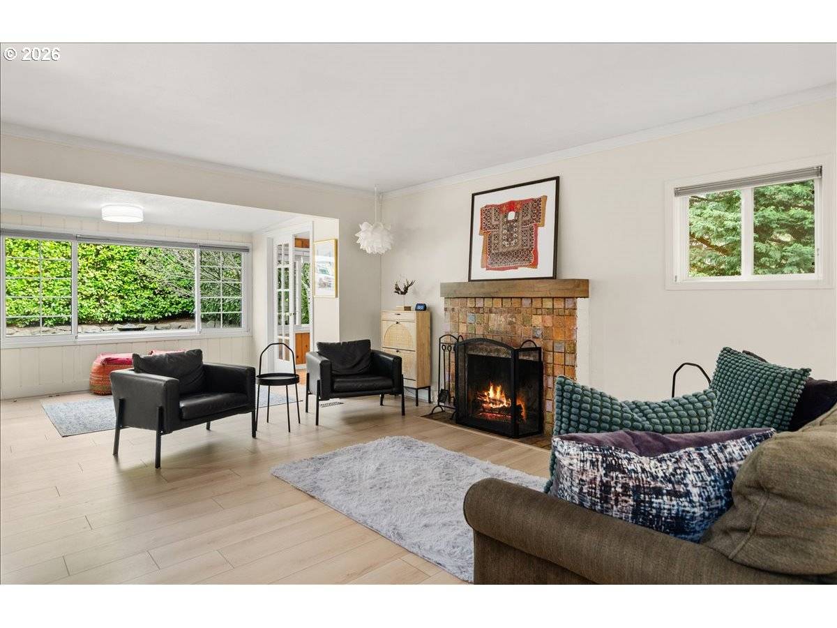 6610 SW CANYON LN, Portland, OR 97225