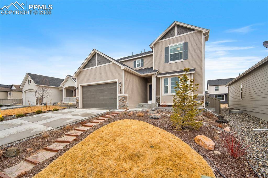 8274 Harvey Logan DR, Colorado Springs, CO 80908