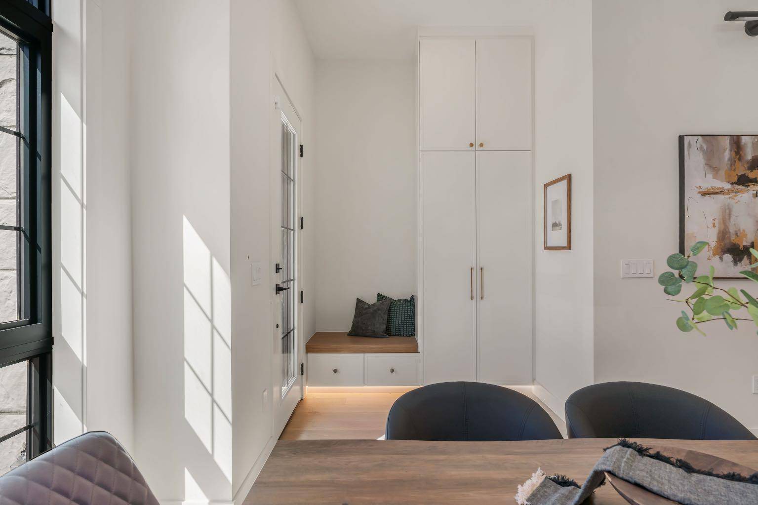 512 29 AVE NW, Calgary, AB T2M 2M5