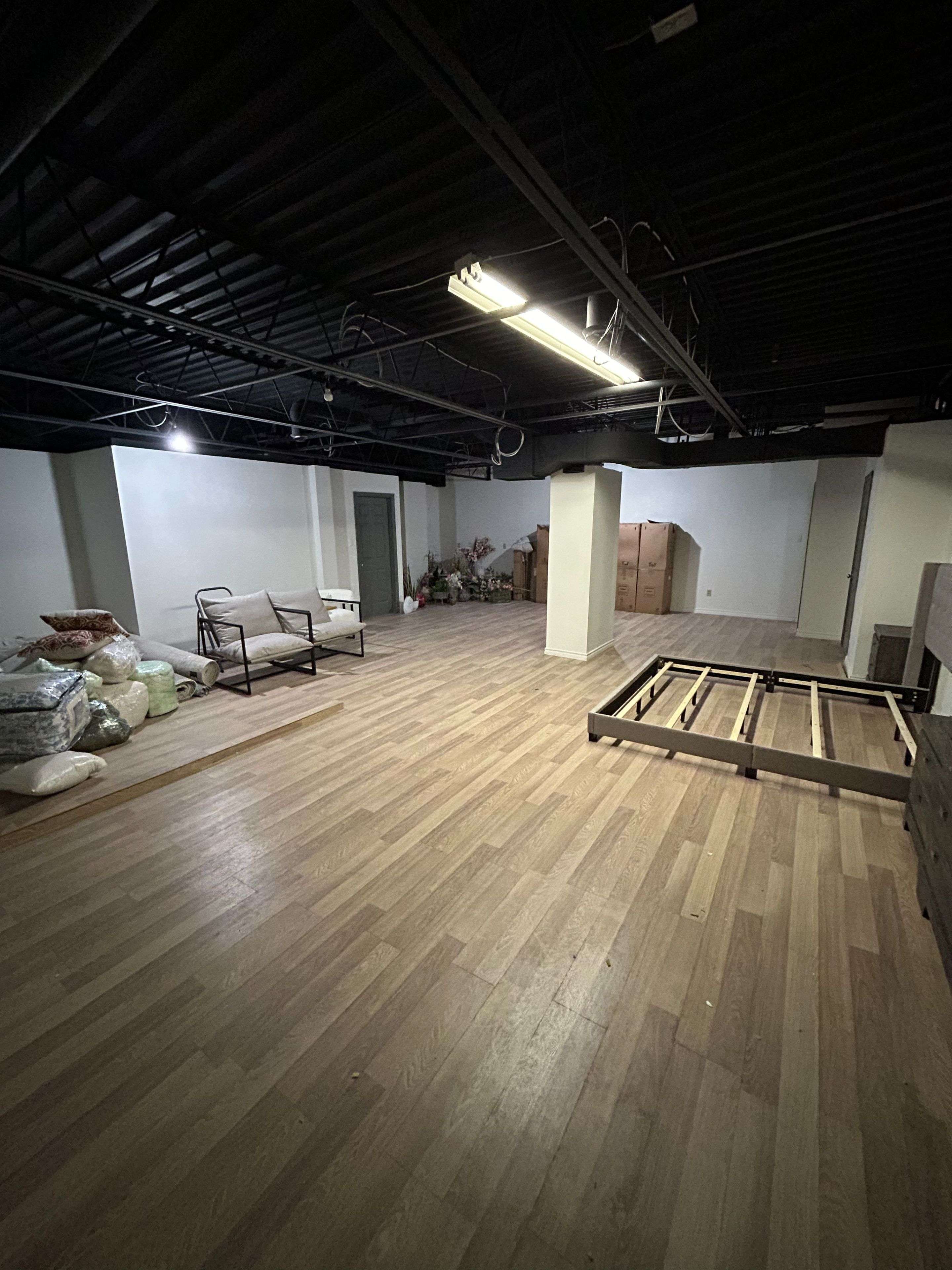 775 Pacific RD #22, Oakville, ON L6L 6M4