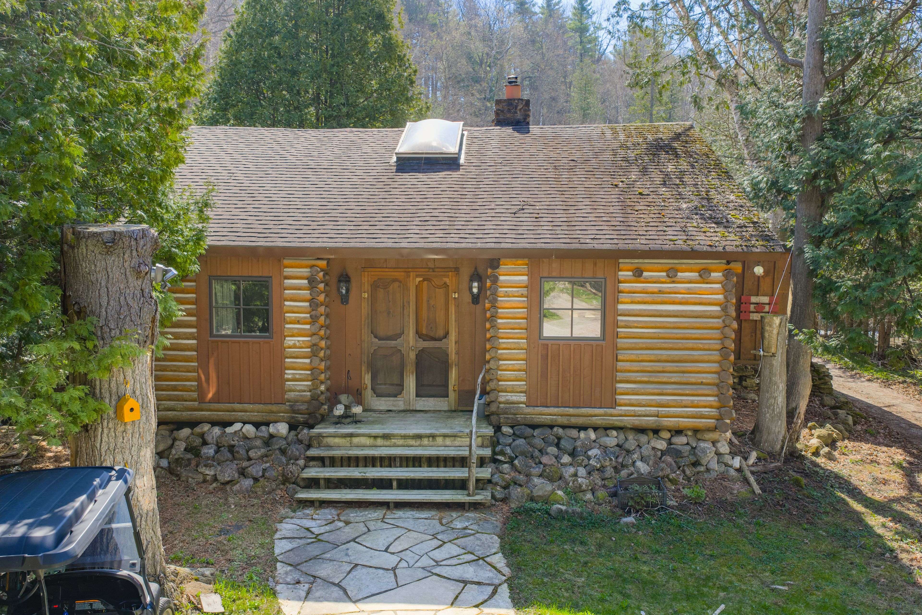 6099 Cedar GRV, Burlington, ON L7P 0N1