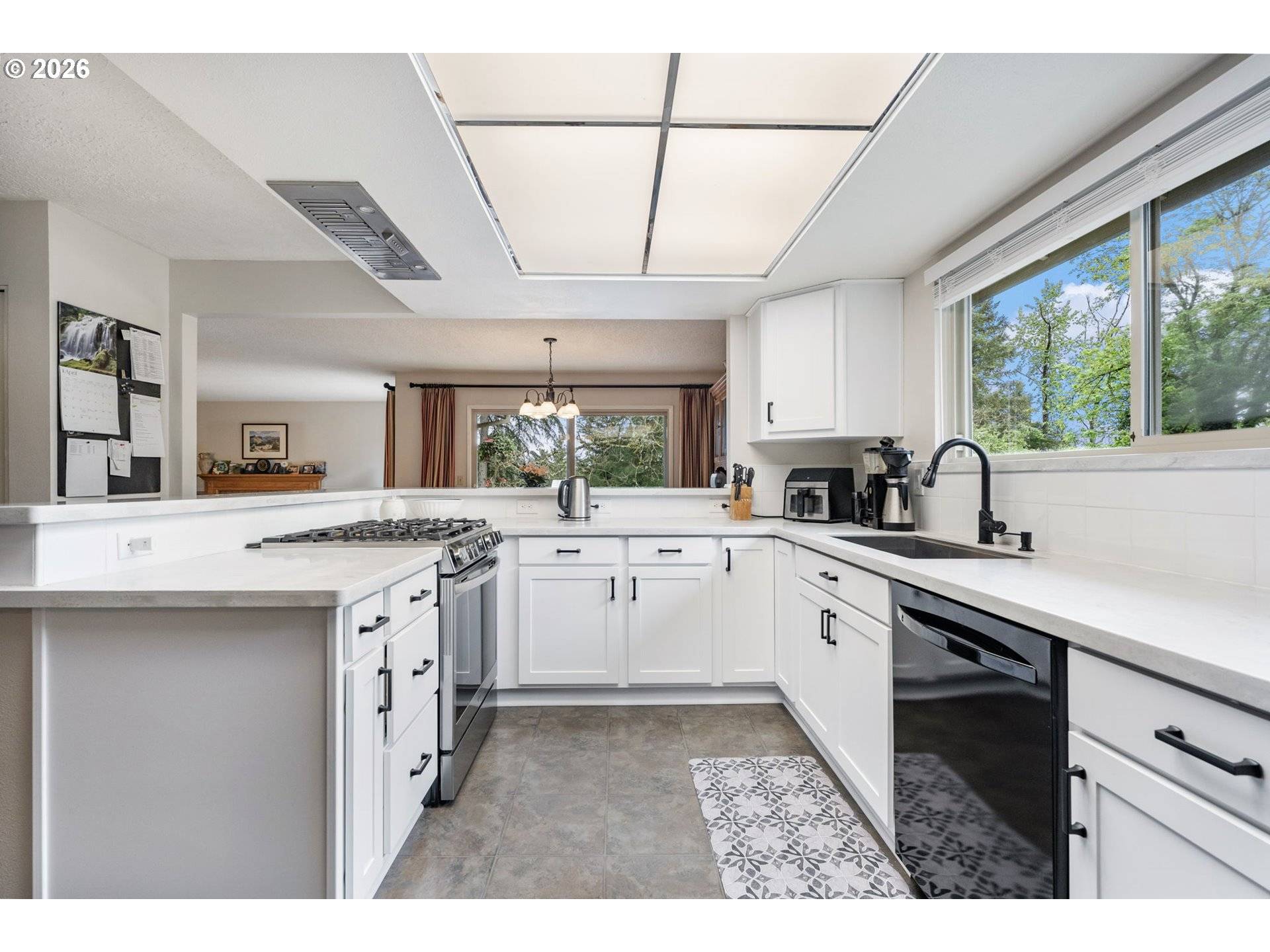 1941 KILKENNY RD, Lake Oswego, OR 97034