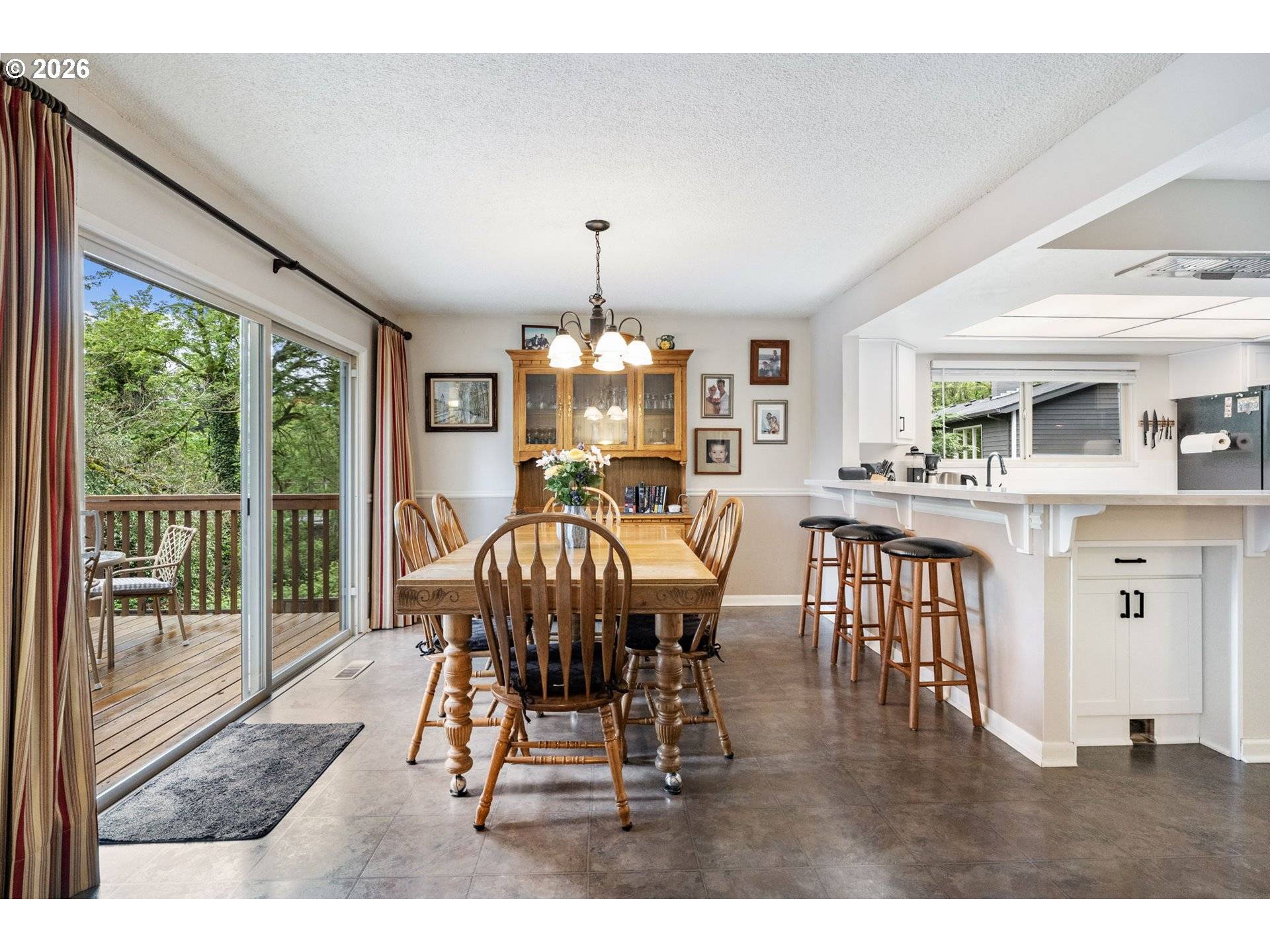 1941 KILKENNY RD, Lake Oswego, OR 97034