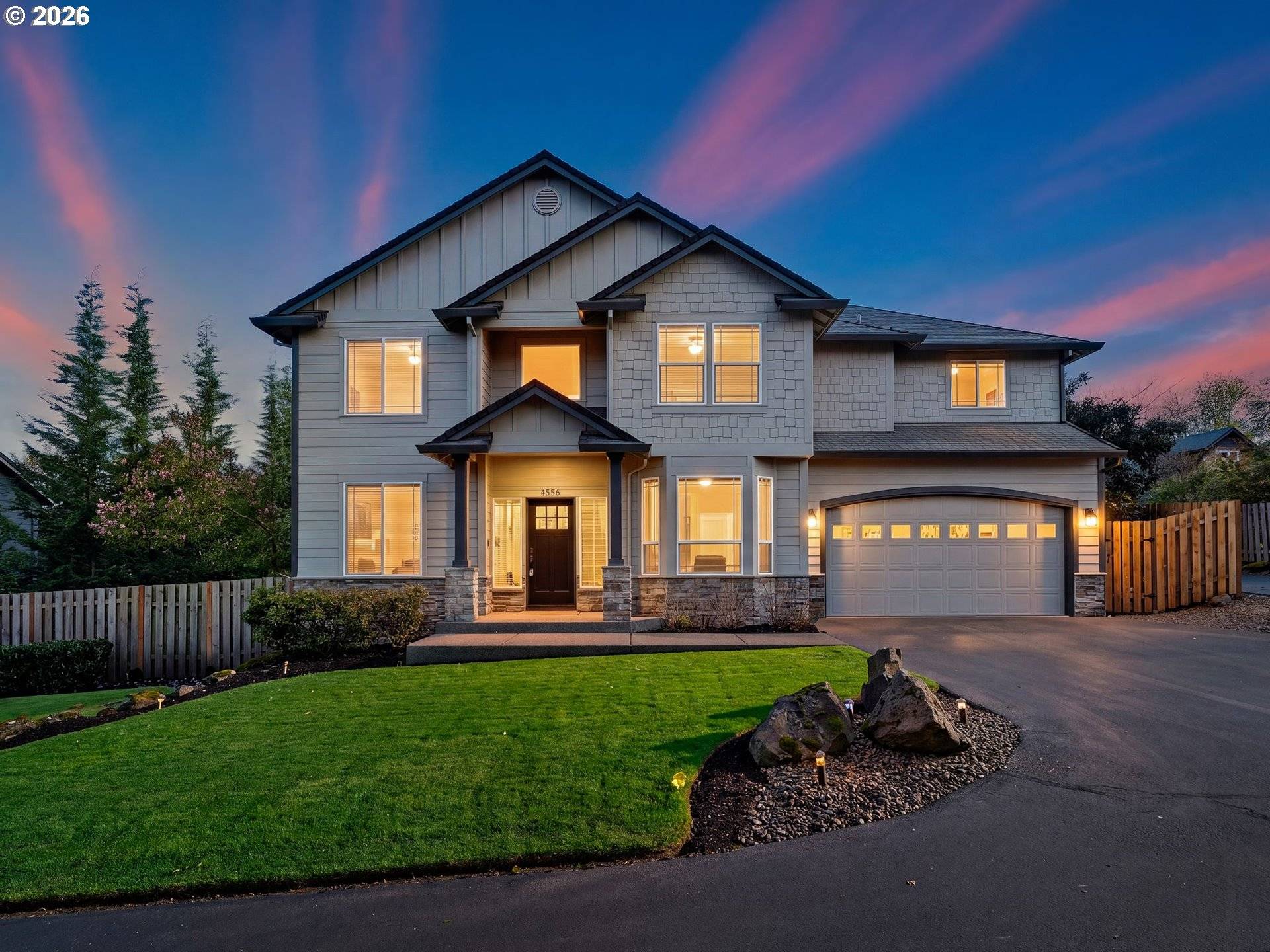 4556 SW TAYLORS FERRY RD, Portland, OR 97219