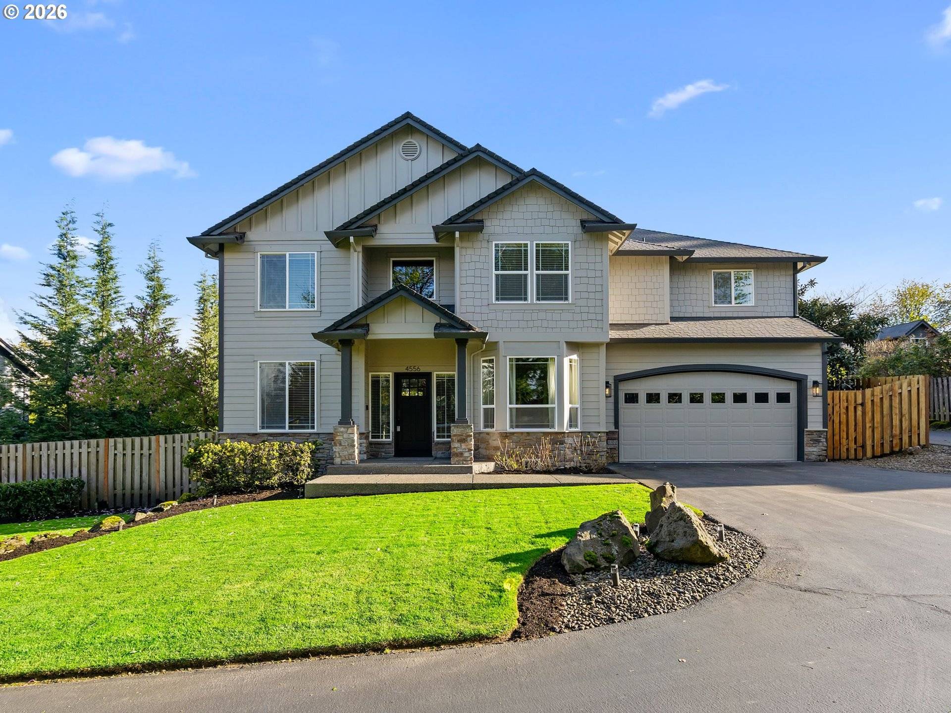 4556 SW TAYLORS FERRY RD, Portland, OR 97219