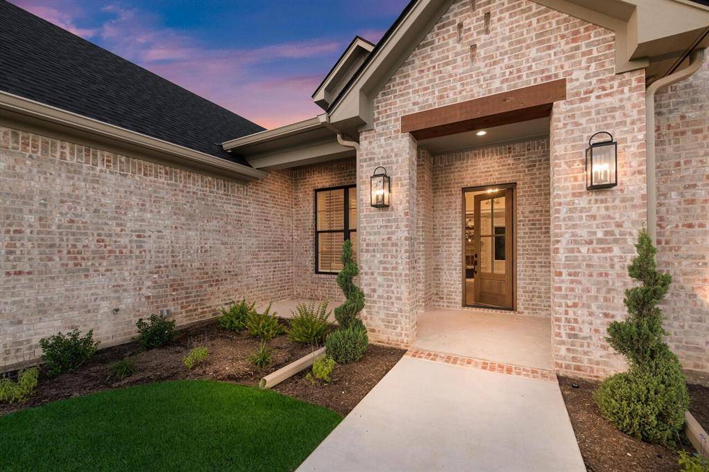 8005 Bee Cave Road, China Spring, TX 76633