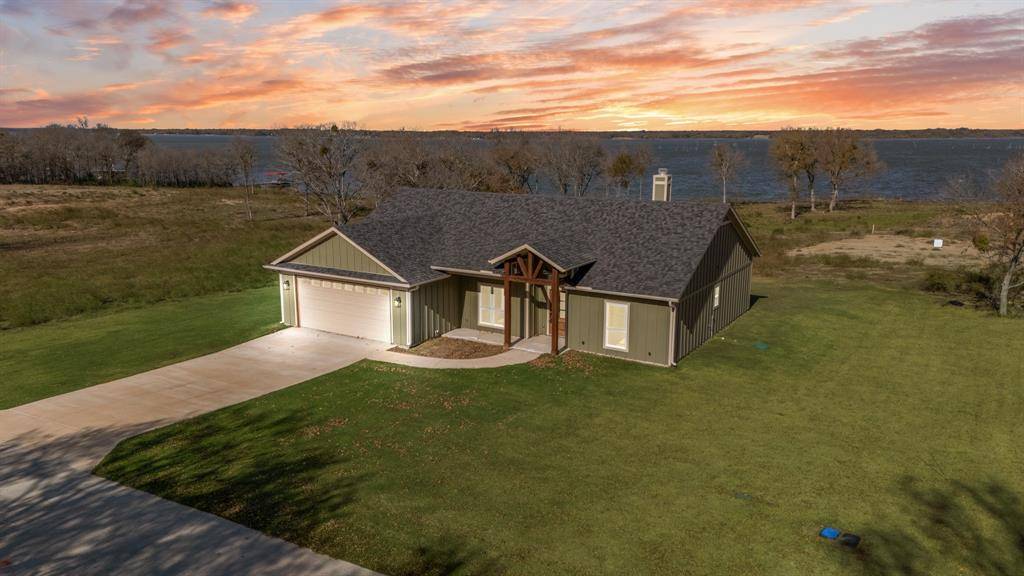 305 Caro Drive, West Tawakoni, TX 75474