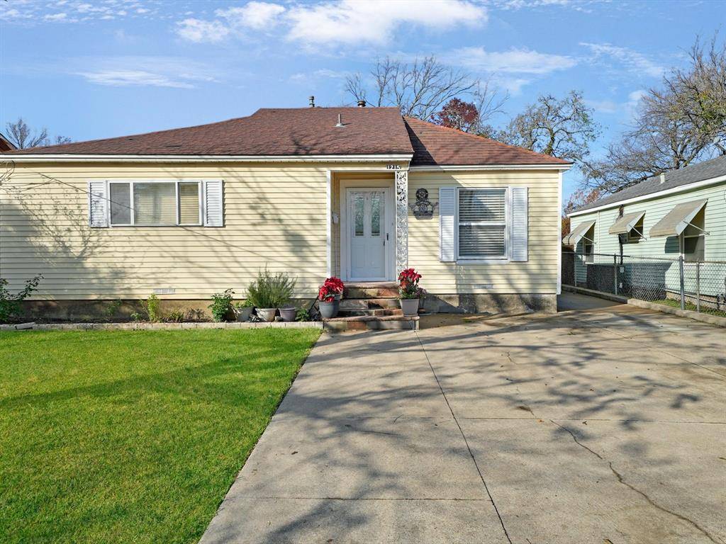 1215 Tarpley Avenue, Dallas, TX 75211