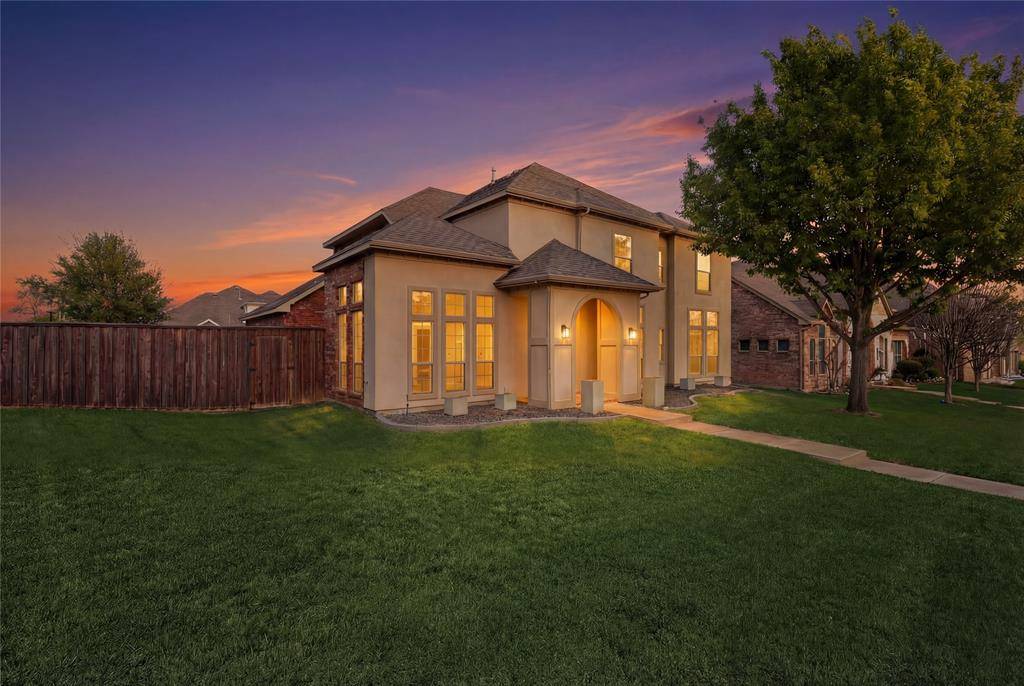 1733 White Cap Court, Desoto, TX 75115