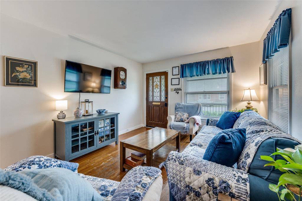 1313 Daisy Lane, Irving, TX 75061